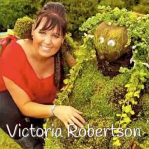 Growing Living Garden Sculptures with Victoria Robertson